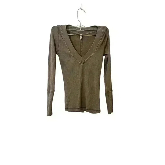 Free People intimately long sleeve shirt size XS v neck with stretch - Picture 1 of 8